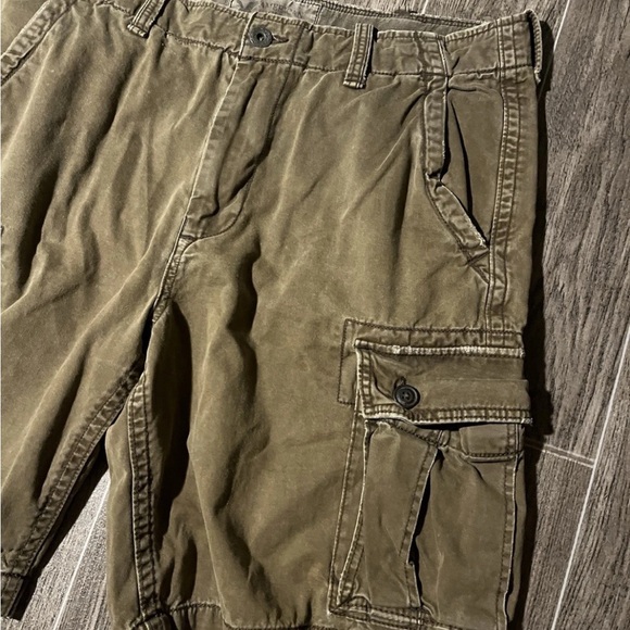 American Eagle Cargo Shorts Classic Length Baggy Y2K Mens Size 38 Brown - Picture 2 of 5